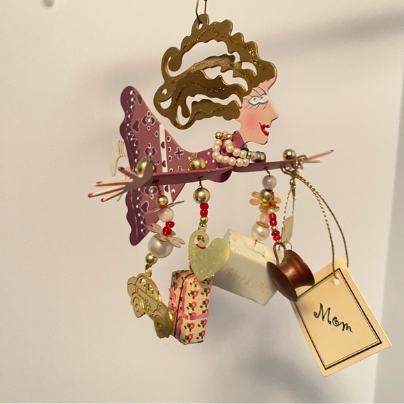 Silvestri Other - Silvestri Fanciful Flights By Karen Rossi Mom Metal Art Hanging Ornament